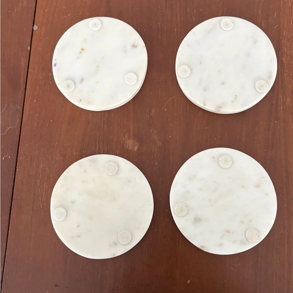 Set of 4 coasters with gold shamrocks
